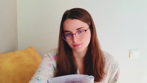 lana_gl online show from 9, 7, 2026