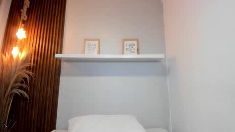 Snapshot of lana_jonnes_ chatting on 13, 3, 2026 Lana igauroraaaaaaaaa 1 online show from 13, 3, 2026