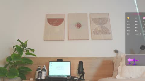 lana_kane_ online show from 10, 1, 2025