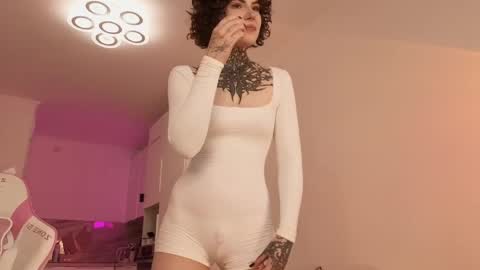 Eva online show from 25, 5, 2026