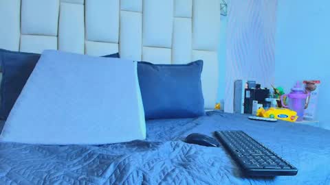Vanessa  online show from 12, 5, 2026