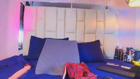 Vanessa  online show from 12, 6, 2026