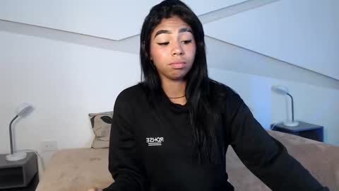 Snapshot of lana_starlet chatting on 27, 9, 2025 katiuska online show from 27, 9, 2025