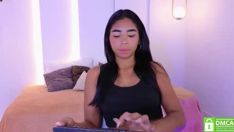 Snapshot of lana_starlet chatting on 29, 10, 2025 katiuska online show from 29, 10, 2025