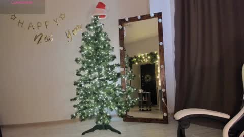 Snapshot of lana_younes chatting on 13, 12, 2024 Lana online show from 13, 12, 2024