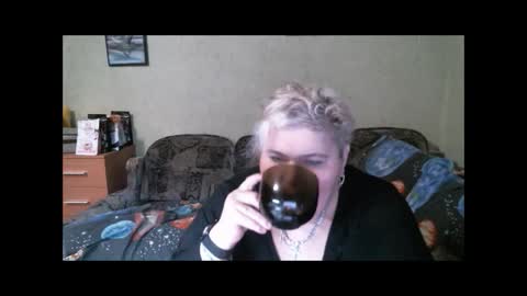 lanacat555 online show from 3, 2, 2025