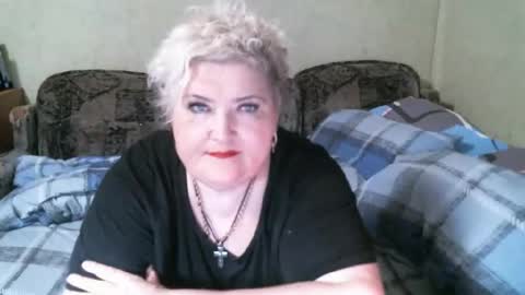 lanacat555 online show from 13, 9, 2025