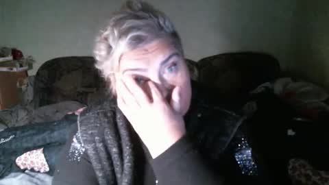 lanacat555 online show from 14, 12, 2025