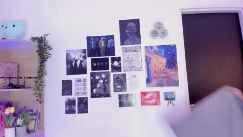 lanaherondale_ online show from 25, 9, 2025