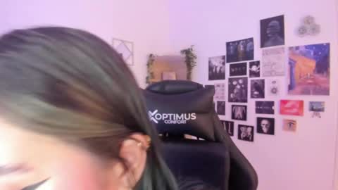 lanaherondale_ online show from 30, 10, 2025