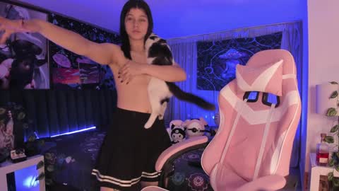 L A N A  online show from 8, 2, 2025