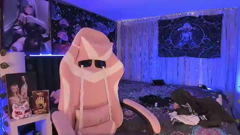 L A N A  online show from 4, 3, 2025