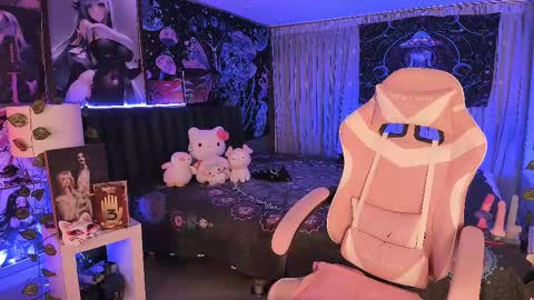 L A N A  online show from 8, 3, 2025