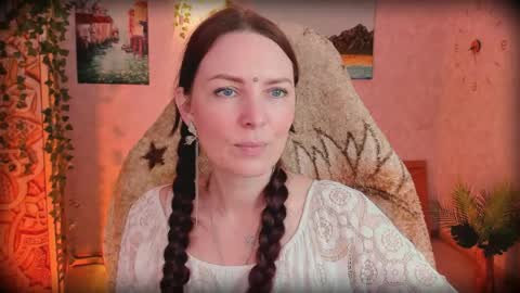 Lana Radiance online show from 25, 5, 2026