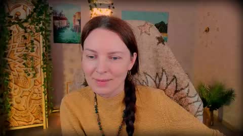 Lana Radiance online show from 31, 5, 2026