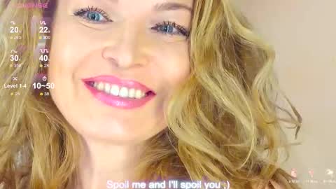 Snapshot of lanavibes chatting on 27, 11, 2025 lanavibes online show from 27, 11, 2025