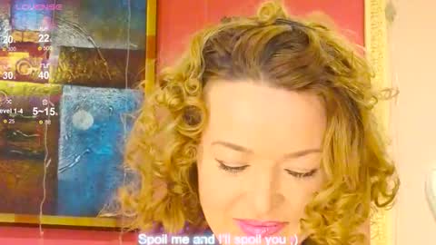 Snapshot of lanavibes chatting on 17, 12, 2025 lanavibes online show from 17, 12, 2025