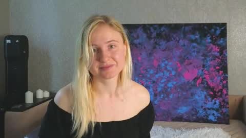 LanaviSmith online show from 17, 10, 2025