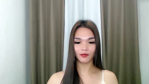 Snapshot of lanawyatt_ chatting on 25, 2, 2025 lanawyatt_ online show from 25, 2, 2025