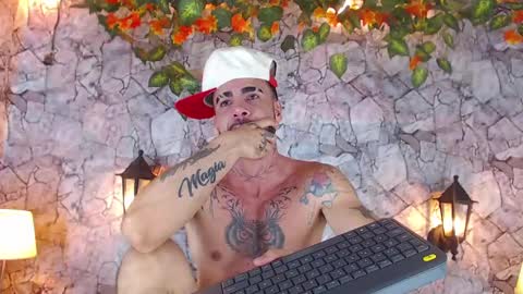 Snapshot of lancelot_benwick chatting on 10, 1, 2025 Lancelot Benwick online show from 10, 1, 2025