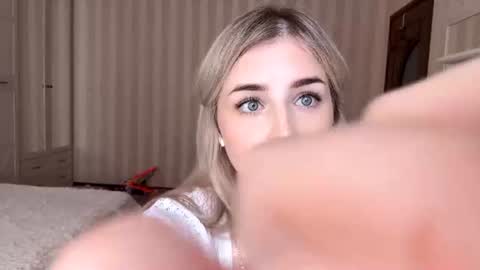 Snapshot of lanellsilvers chatting on 13, 7, 2026 Arina online show from 13, 7, 2026
