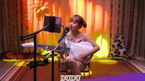 Snapshot of lankwaifong_cindy chatting on 13, 6, 2026 lankwaifong_cindy online show from 13, 6, 2026