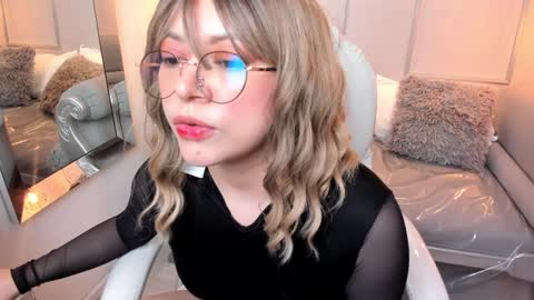 Lanna online show from 17, 12, 2024