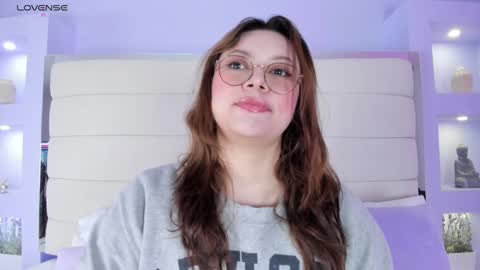 Lanna online show from 4, 2, 2025