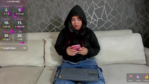          online show from 28, 12, 2024