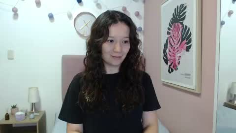 Snapshot of lanna_mills chatting on 7, 7, 2026 Lanna online show from 7, 7, 2026