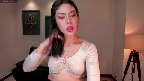 Lanna Carter  online show from 29, 1, 2025