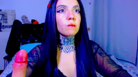 LANNIE   online show from 23, 5, 2026