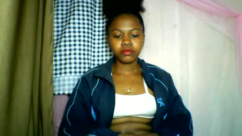 Snapshot of lara_belle chatting on 21, 6, 2026 lara_belle online show from 21, 6, 2026