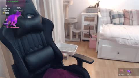 Lara online show from 3, 12, 2025