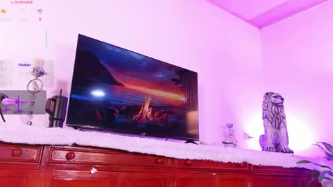 Snapshot of lara_giraldo chatting on 30, 5, 2026 Hello Guys I am Lara Giraldo WELCOME To my room online show from 30, 5, 2026