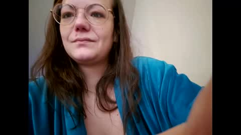 Snapshot of laraa333 chatting on 13, 2, 2025 Little online show from 13, 2, 2025