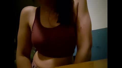 Snapshot of laraa333 chatting on 25, 2, 2025 Little online show from 25, 2, 2025