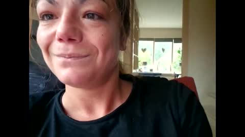 Snapshot of laraa333 chatting on 18, 9, 2025 Little online show from 18, 9, 2025