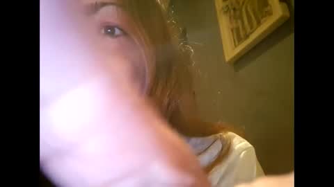 Snapshot of laraa333 chatting on 5, 10, 2025 Little online show from 5, 10, 2025