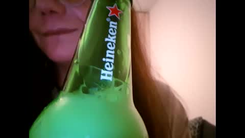 Snapshot of laraa333 chatting on 9, 11, 2025 Little online show from 9, 11, 2025