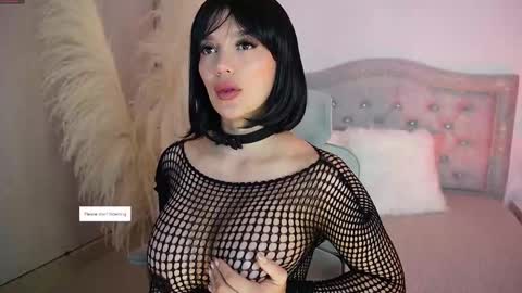 Lara  online show from 16, 9, 2025