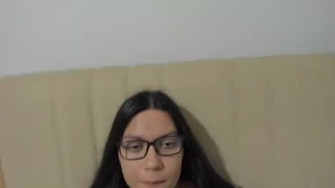 Snapshot of laracamille chatting on 6, 2, 2025 lara online show from 6, 2, 2025