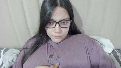 Snapshot of laracamille chatting on 9, 2, 2025 lara online show from 9, 2, 2025