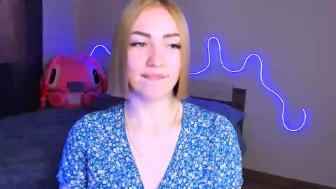 Snapshot of larakrein_lk chatting on 15, 9, 2025 LaraKrein lk online show from 15, 9, 2025