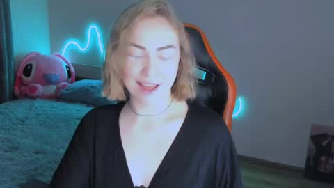 Snapshot of larakrein_lk chatting on 15, 3, 2026 LaraKrein lk online show from 15, 3, 2026