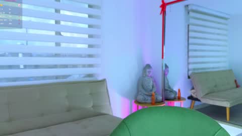 Lara  online show from 31, 1, 2025