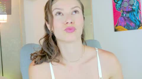 Lara  online show from 29, 4, 2026