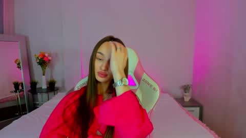 Snapshot of laralourance chatting on 11, 2, 2025 MY NAME IS LILY online show from 11, 2, 2025