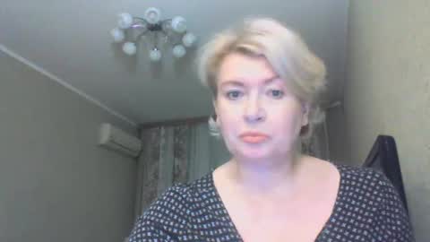 Snapshot of laramrs chatting on 4, 10, 2025 laramrs online show from 4, 10, 2025