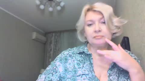 Snapshot of laramrs chatting on 7, 10, 2025 laramrs online show from 7, 10, 2025